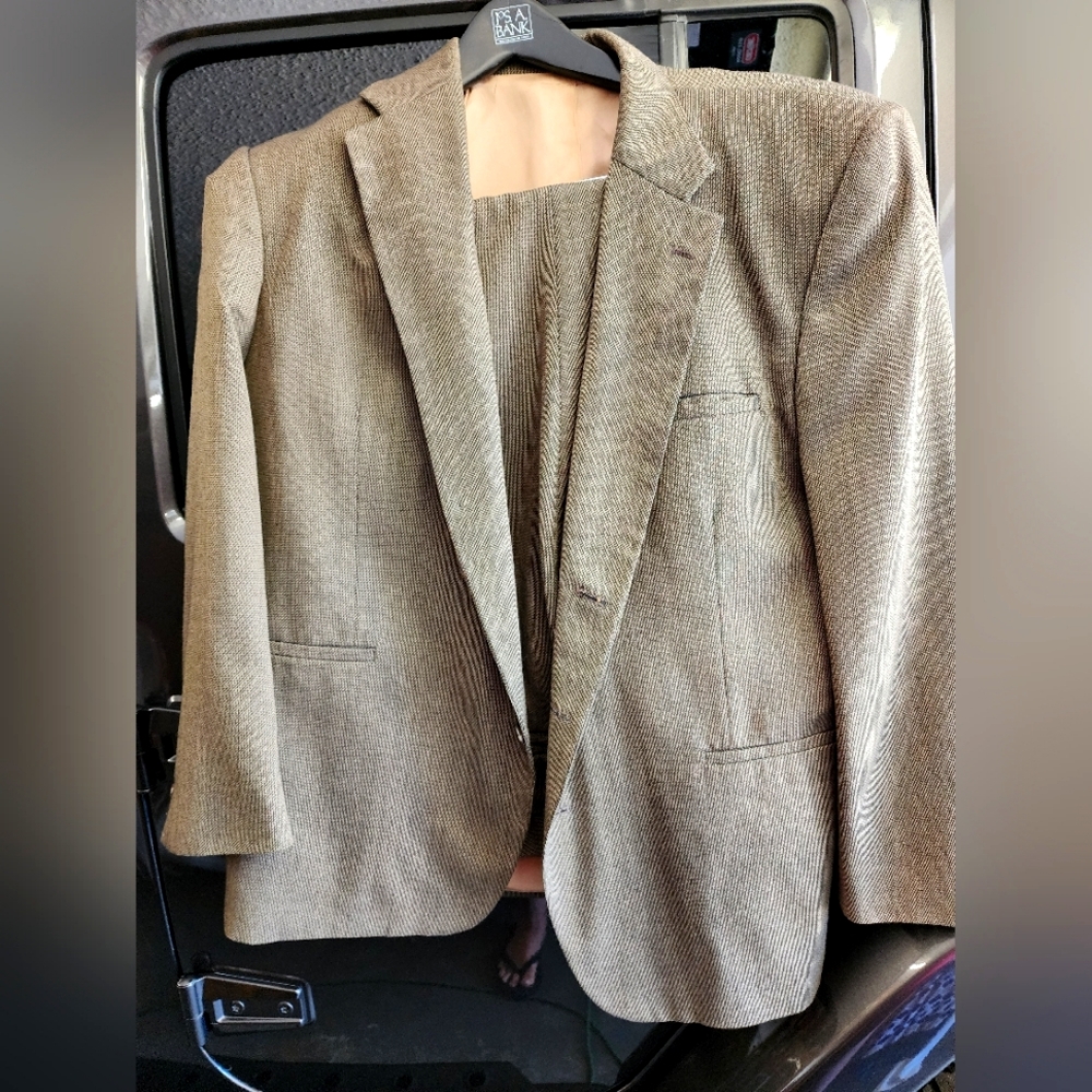 J FERRAR Complete Suit - Pants and Jacket - 42R